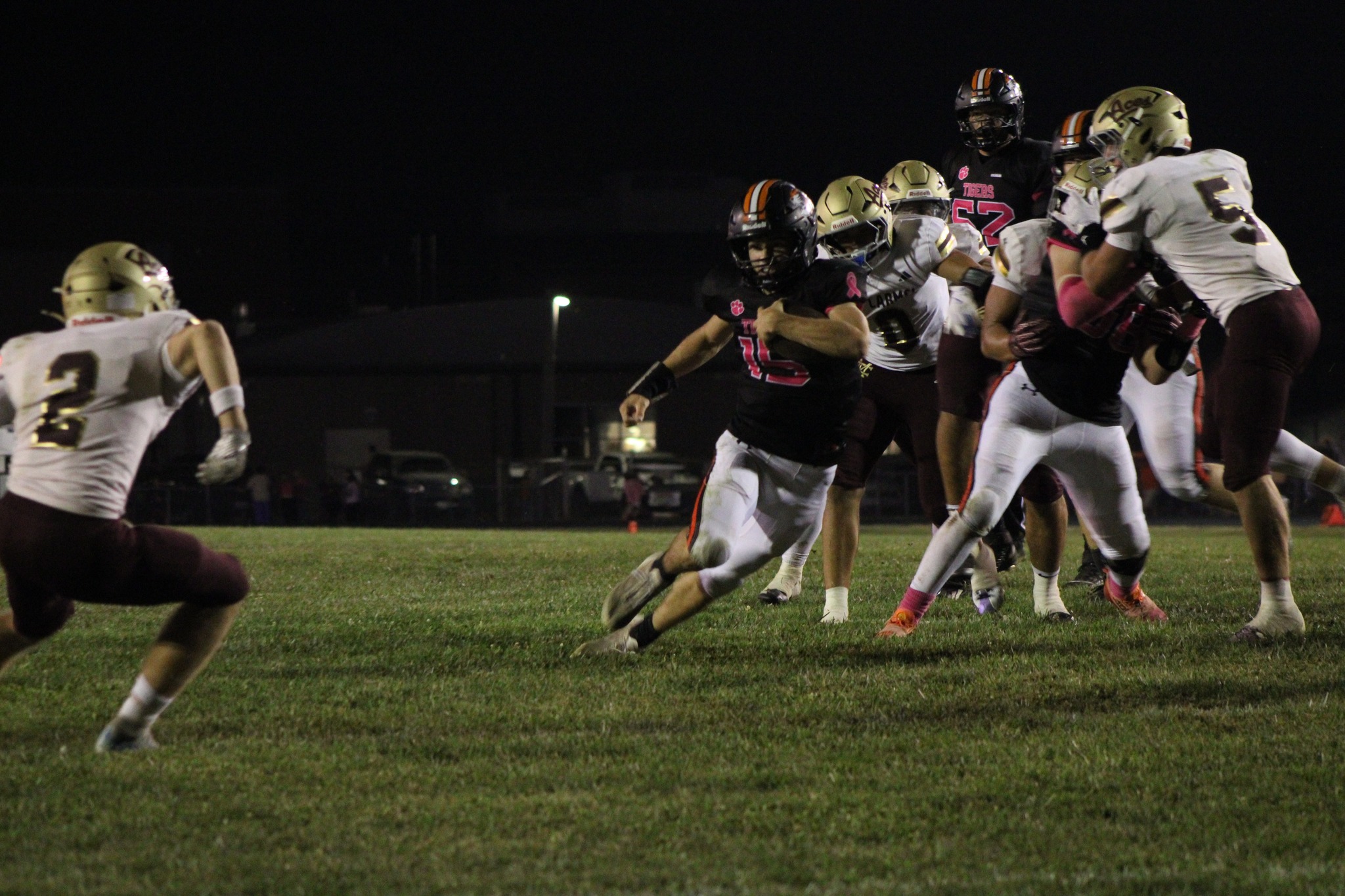 Olney's Gavyn Cothern (15) cuts vs. Mt. Carmel (Photo by Justin Hatten).