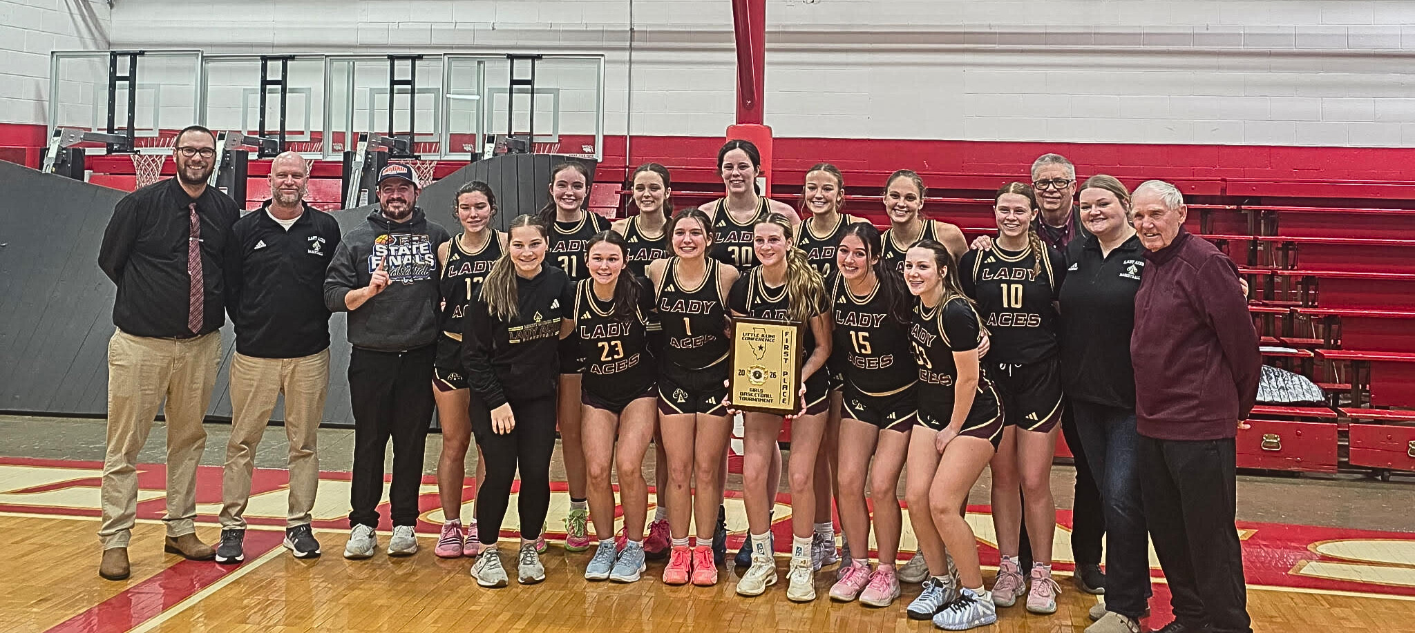 Mt. Carmel wins the LIC girls basketball tournament for the second straight year (courtesy photo).