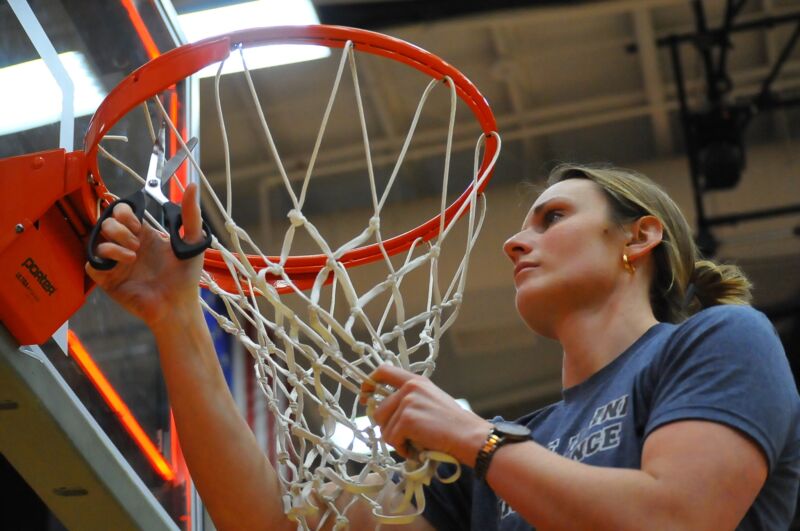 Image for the Tweet beginning: Three LIC girls basketball teams